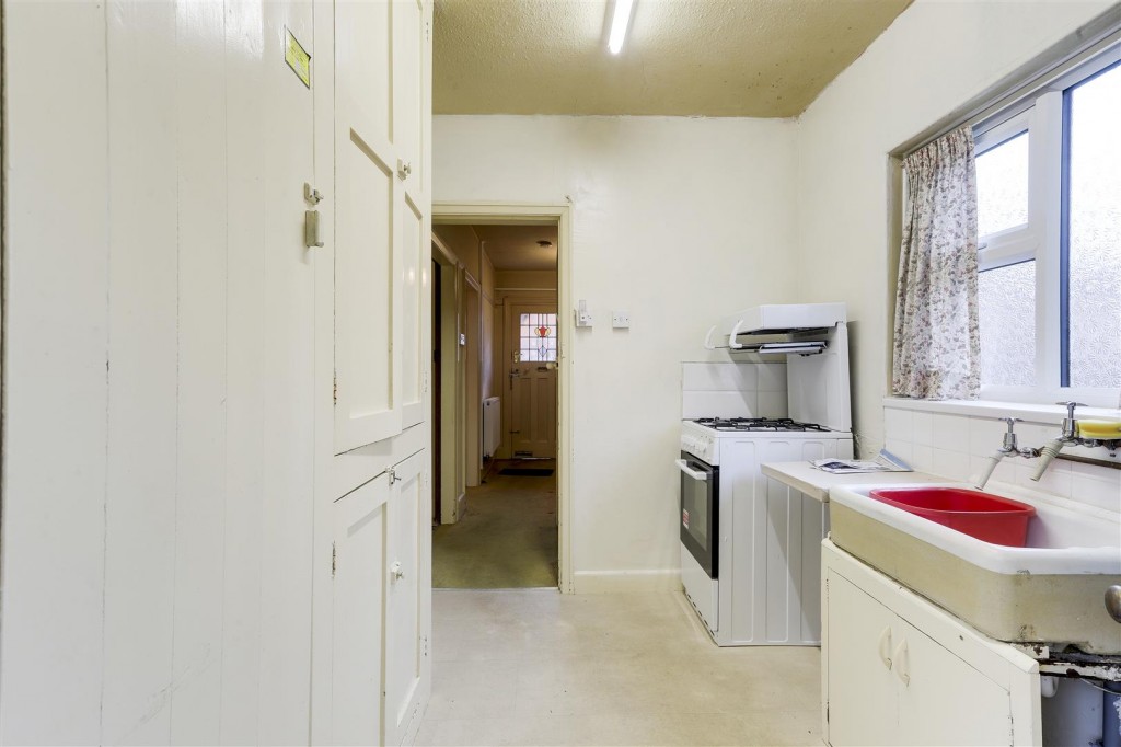 Carnarvon Road, West Bridgford, Nottinghamshire, NG2 6DE