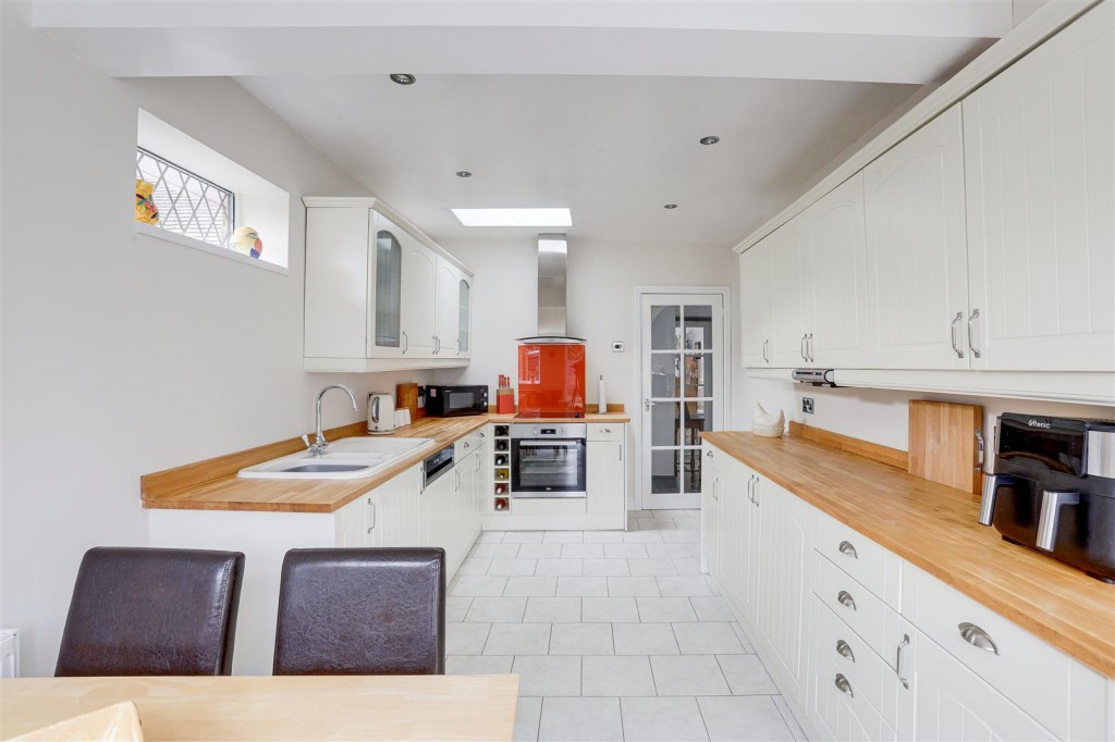 Grosvenor Avenue, Breaston, Derbyshire, DE72 3AB