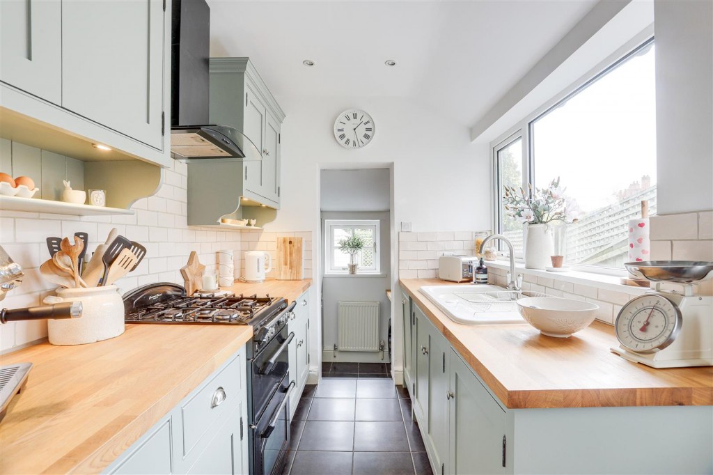 Clifton Avenue, Ruddington, Nottinghamshire, NG11 6DB