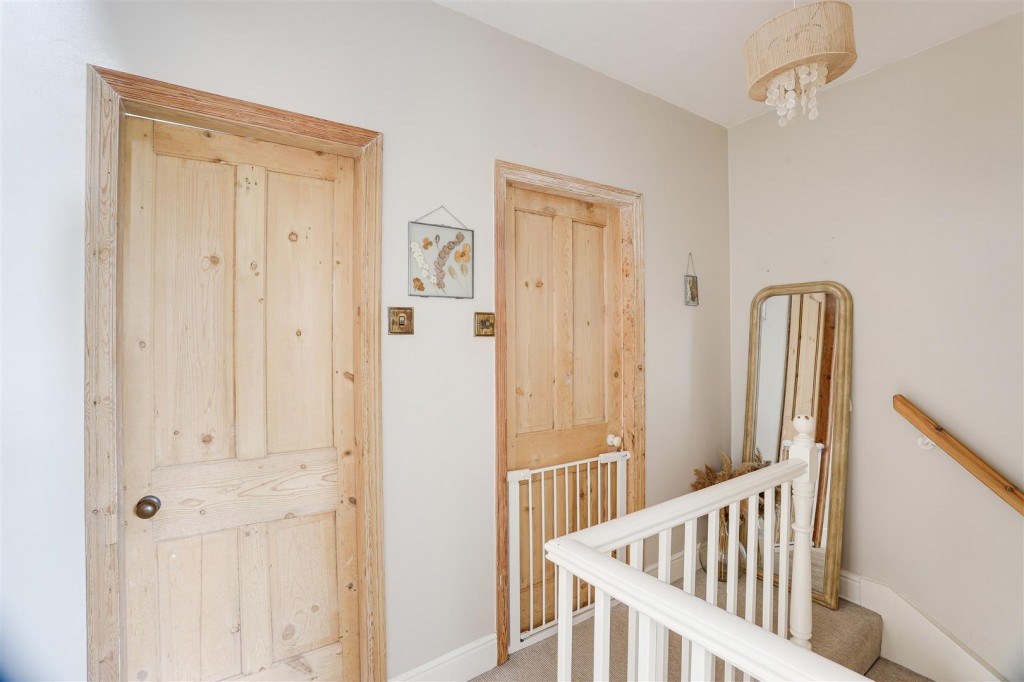 Clifton Avenue, Ruddington, Nottinghamshire, NG11 6DB