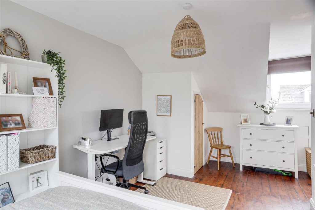 Clifton Avenue, Ruddington, Nottinghamshire, NG11 6DB