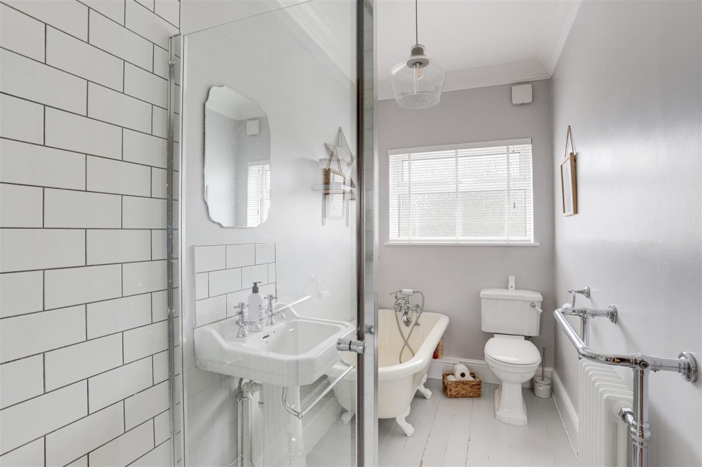Clifton Avenue, Ruddington, Nottinghamshire, NG11 6DB