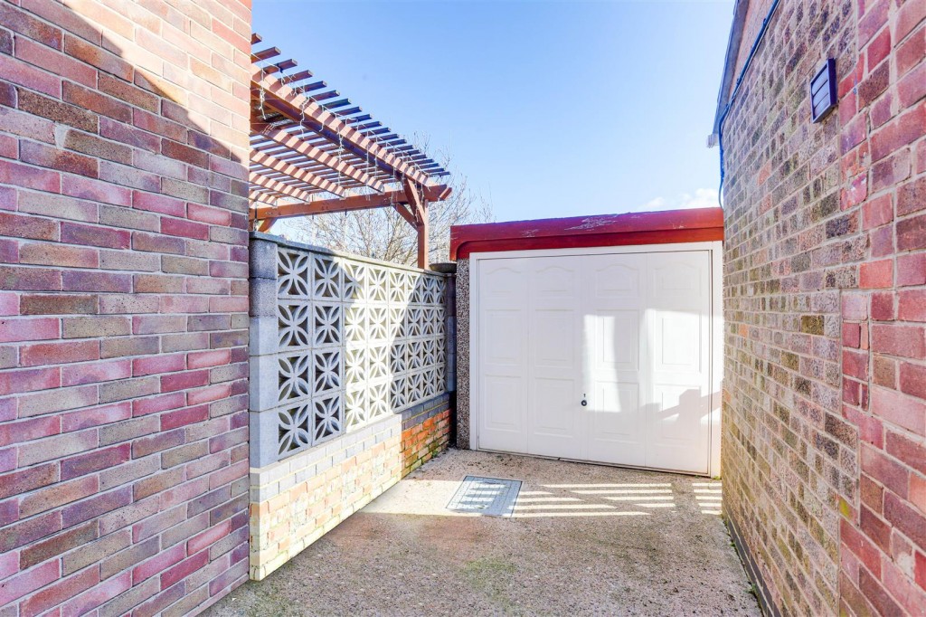 Joyce Avenue, Toton, Nottinghamshire, NG9 6JU
