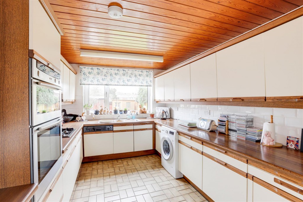 Joyce Avenue, Toton, Nottinghamshire, NG9 6JU