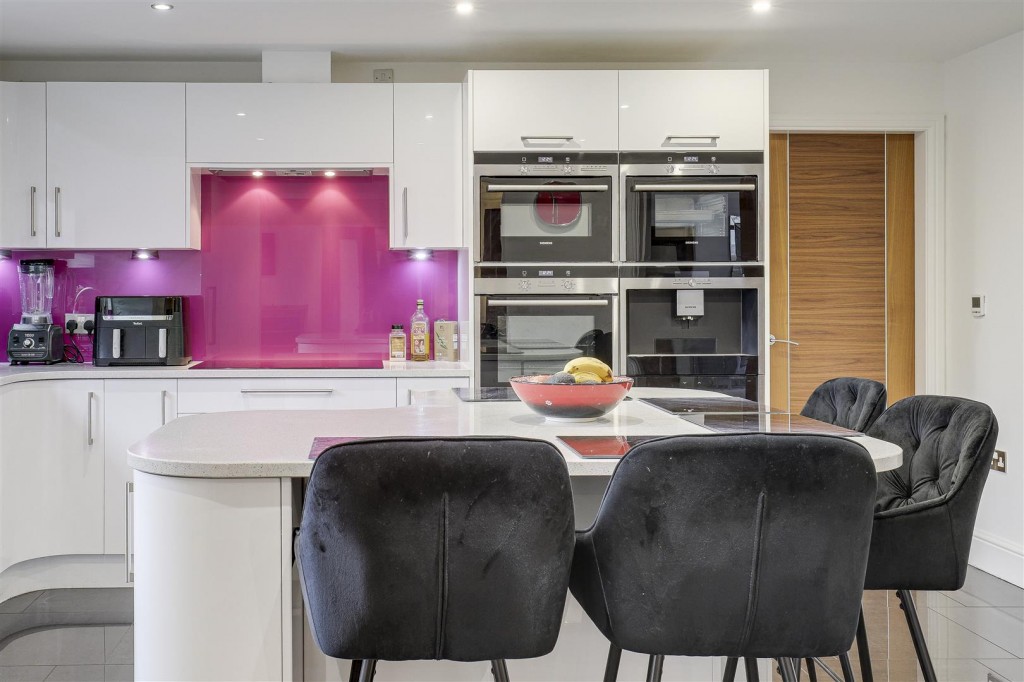 Manor View, Caunton, Newark, Nottinghamshire, NG23 6AW