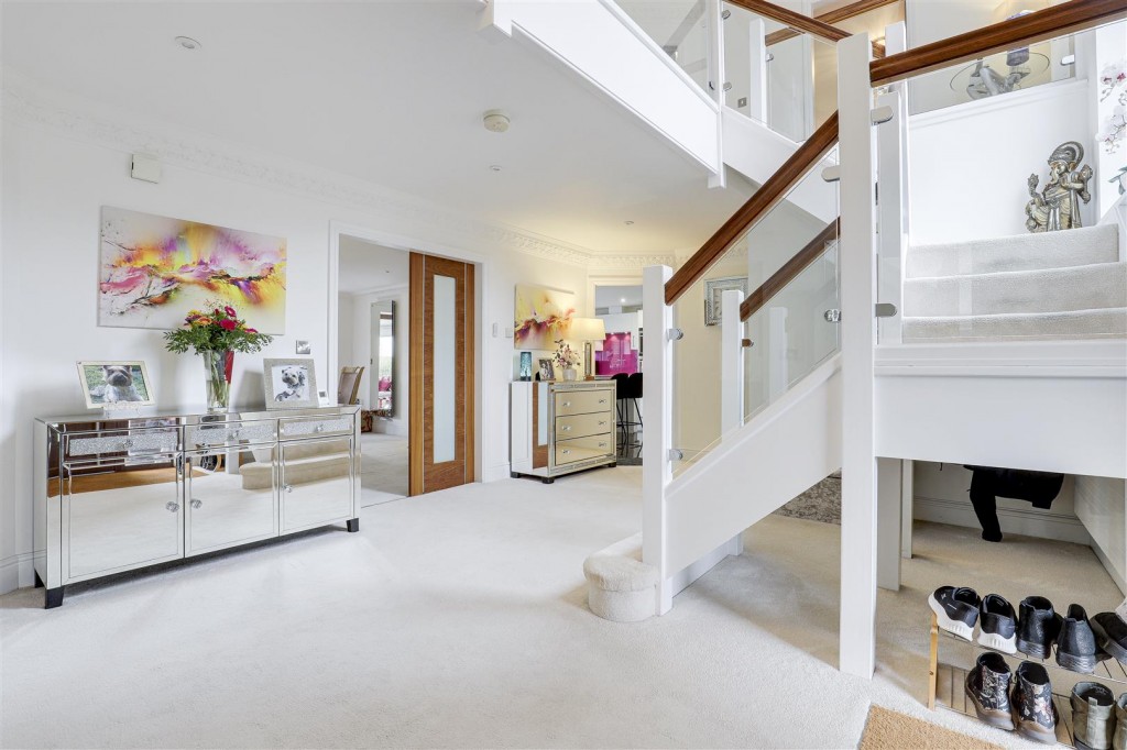 Manor View, Caunton, Newark, Nottinghamshire, NG23 6AW