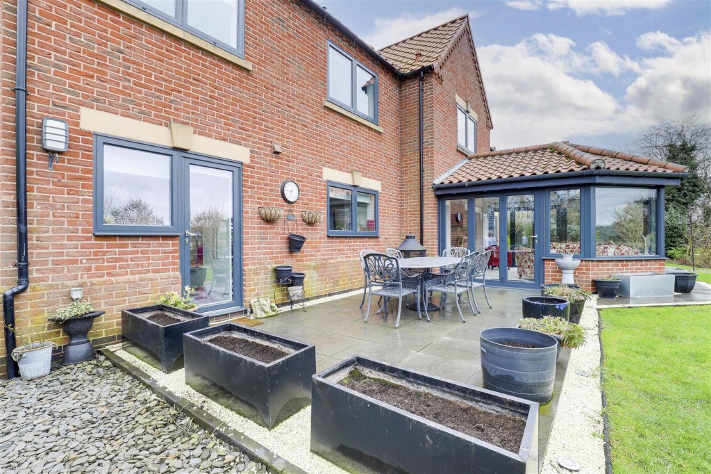 Manor View, Caunton, Newark, Nottinghamshire, NG23 6AW