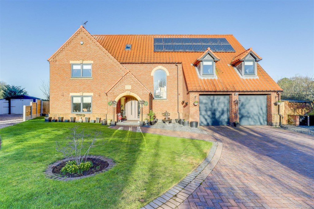 Manor View, Caunton, Newark, Nottinghamshire, NG23 6AW