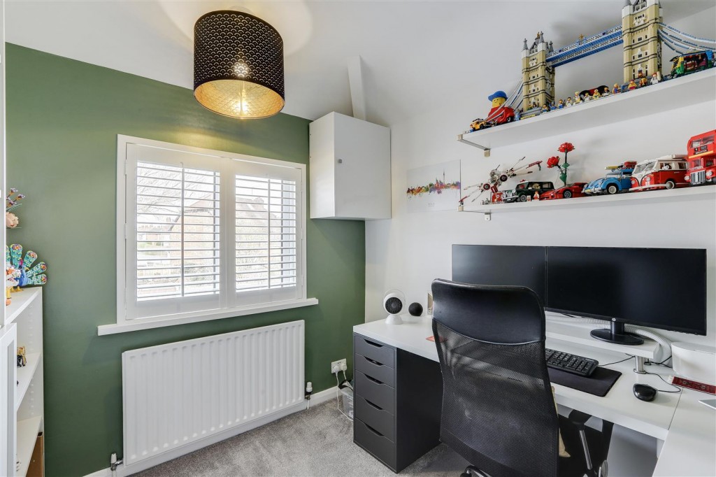 Collin Avenue, Sandiacre, Nottinghamshire, NG10 5JR