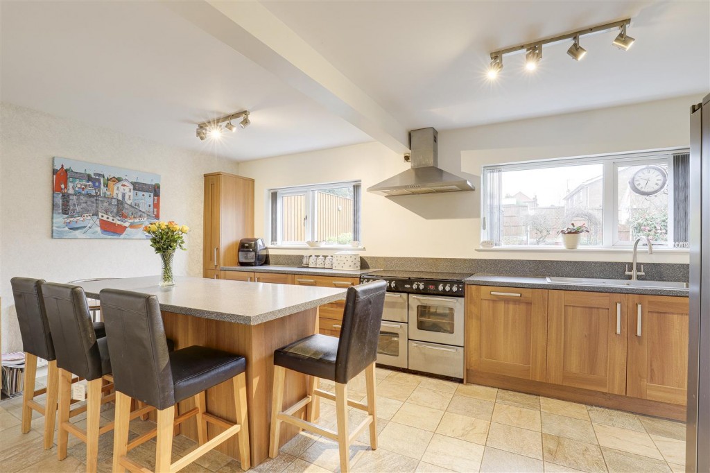 Redhill Road, Arnold, Nottinghamshire, NG5 8HB
