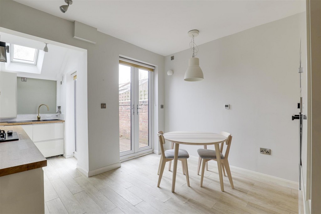 Bernard Terrace, Carrington, Nottinghamshire, NG5 2AA