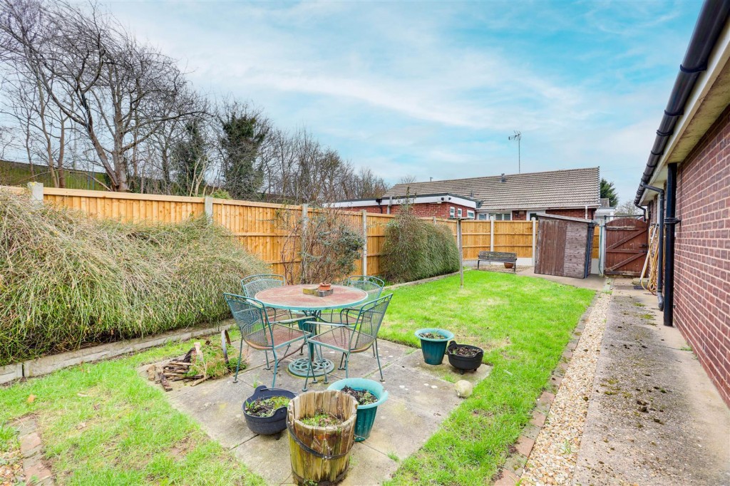 Stanthorne Close, Silverdale, Nottinghamshire, NG11 7DU