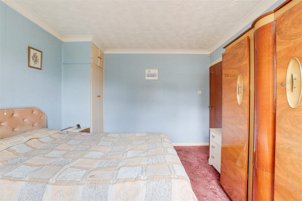Stanthorne Close, Silverdale, Nottinghamshire, NG11 7DU