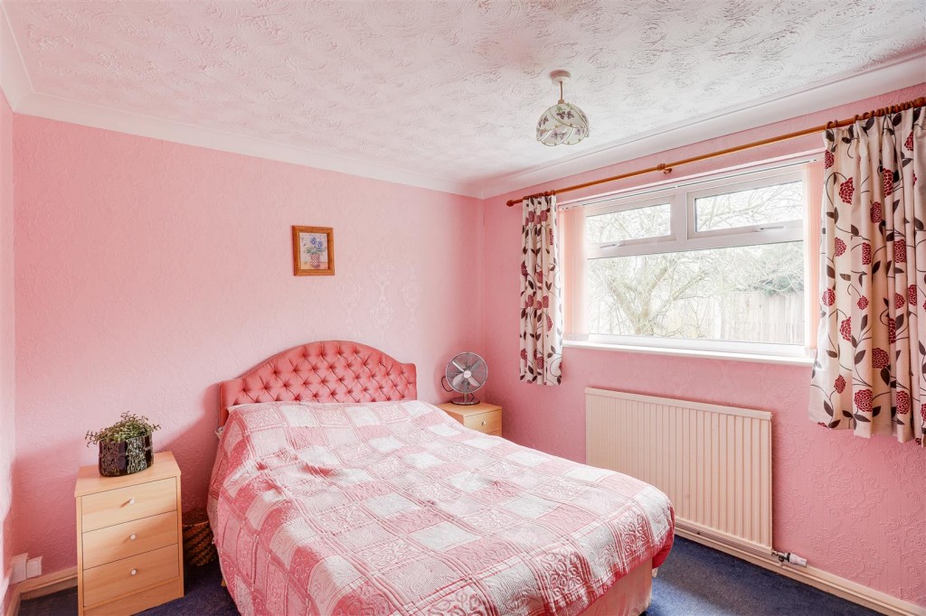 Stanthorne Close, Silverdale, Nottinghamshire, NG11 7DU