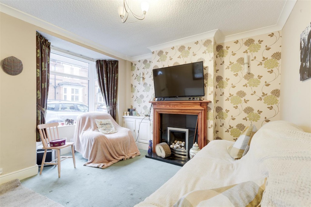 Roseberry Street, Kirkby-In-Ashfield, Nottinghamshire, NG17 7DZ