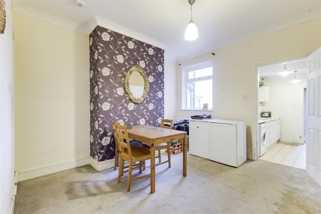 Roseberry Street, Kirkby-In-Ashfield, Nottinghamshire, NG17 7DZ