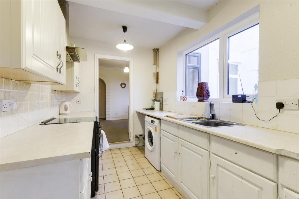 Roseberry Street, Kirkby-In-Ashfield, Nottinghamshire, NG17 7DZ