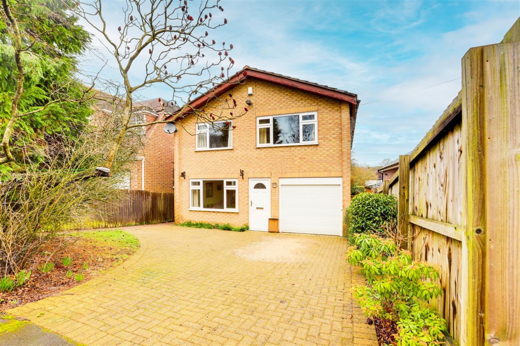 Hillside Road, Beeston, Nottinghamshire, NG9 3AY
