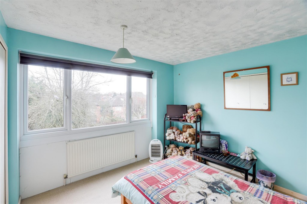 Hillside Road, Beeston, Nottinghamshire, NG9 3AY