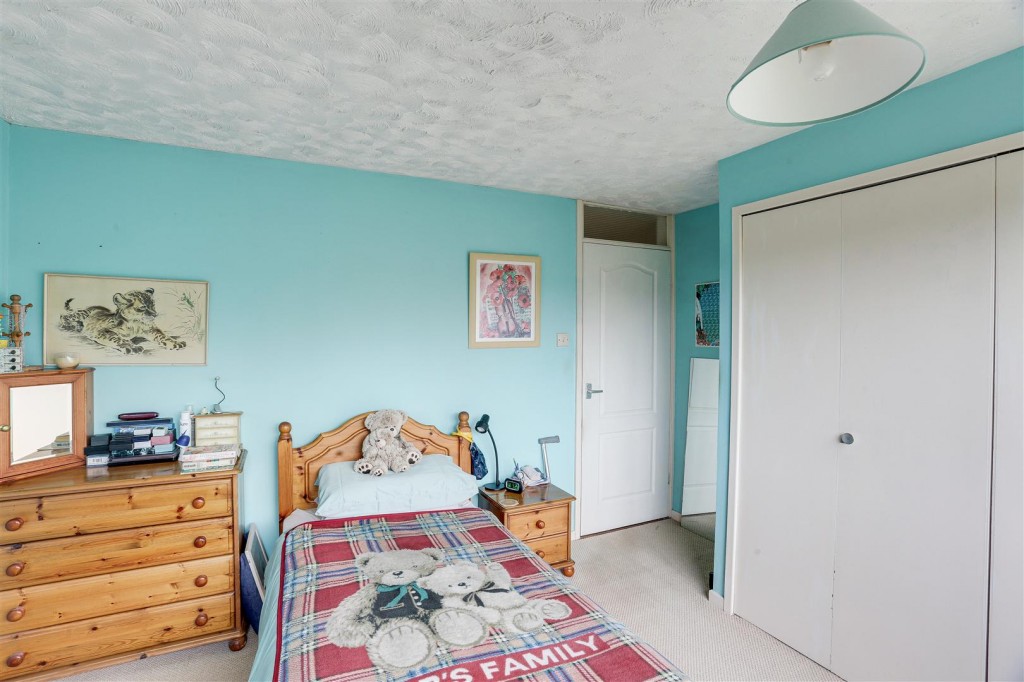 Hillside Road, Beeston, Nottinghamshire, NG9 3AY