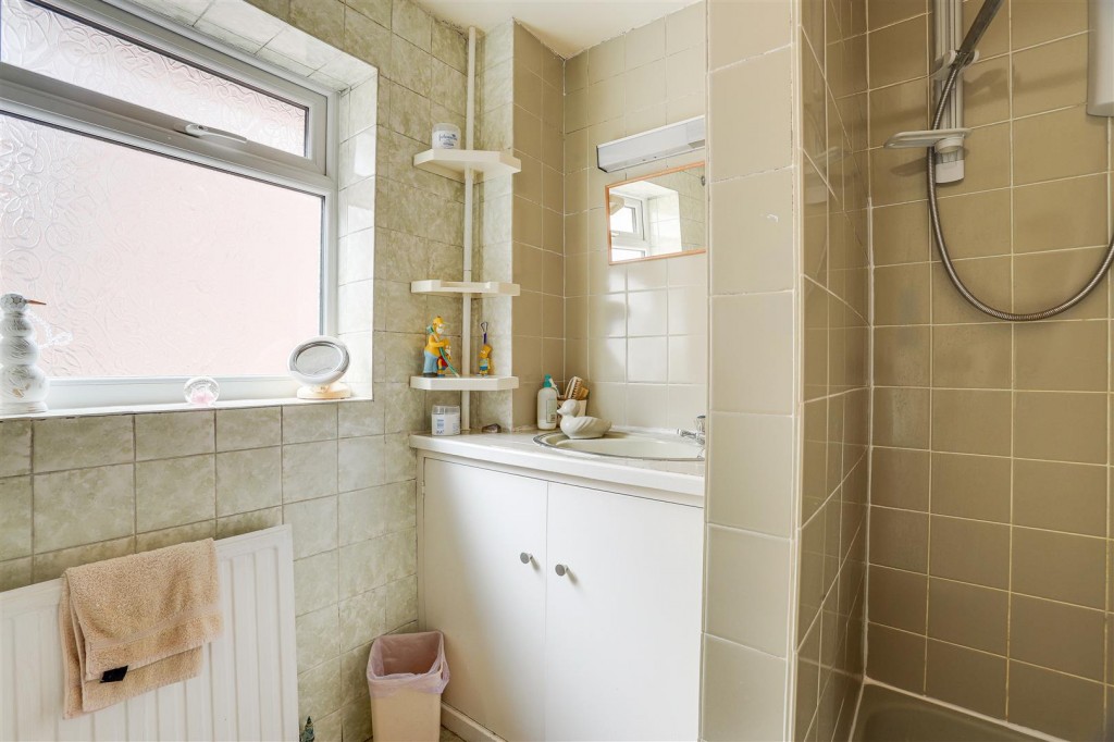 Hillside Road, Beeston, Nottinghamshire, NG9 3AY