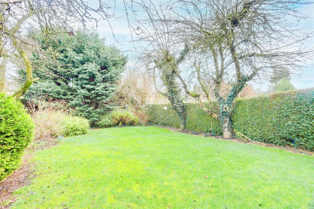 Hillside Road, Beeston, Nottinghamshire, NG9 3AY