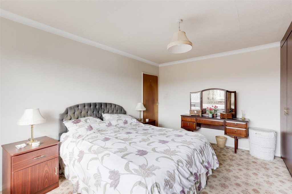 Burnside Drive, Bramcote, Nottinghamshire, NG9 3EE