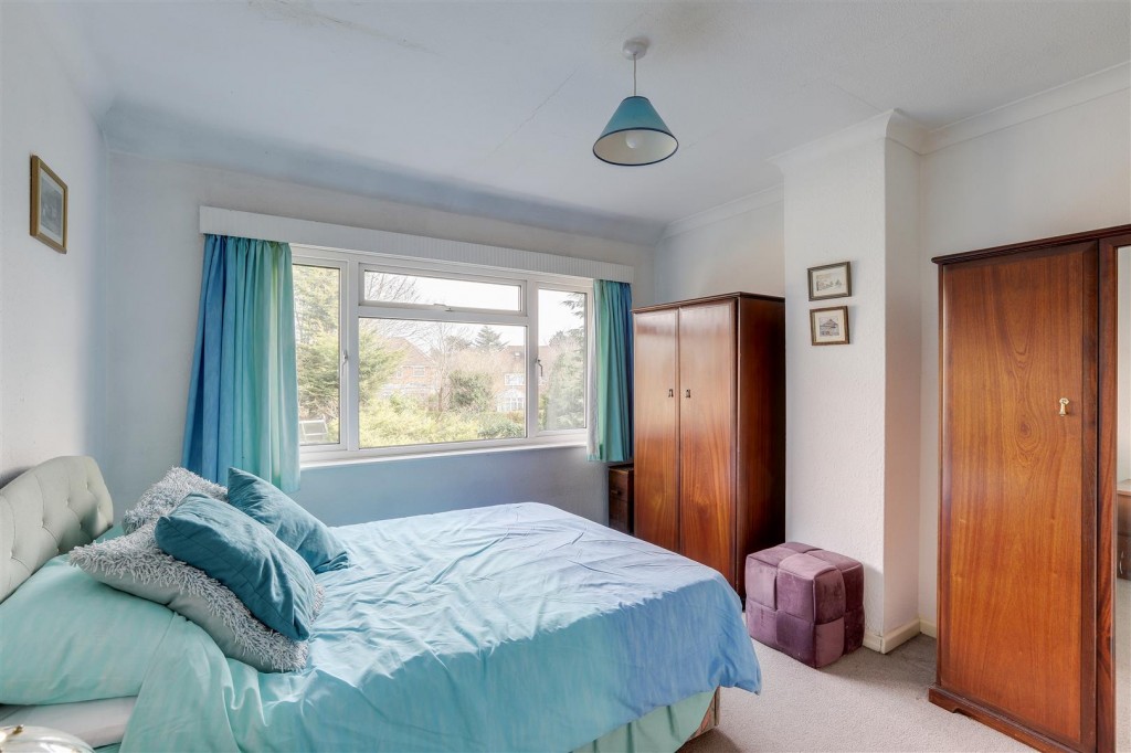 Burnside Drive, Bramcote, Nottinghamshire, NG9 3EE