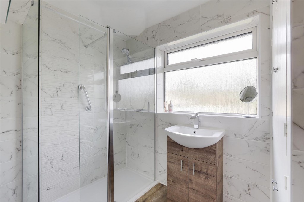Burnside Drive, Bramcote, Nottinghamshire, NG9 3EE