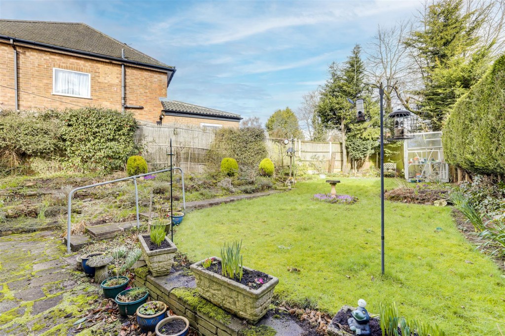 Burnside Drive, Bramcote, Nottinghamshire, NG9 3EE