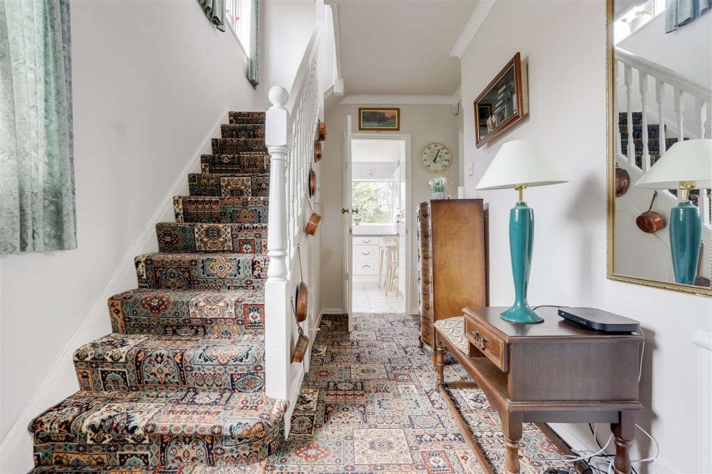 Burnside Drive, Bramcote, Nottinghamshire, NG9 3EE