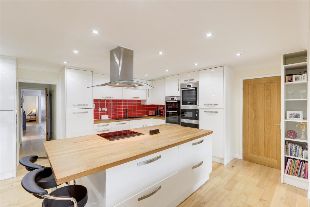 Woodland Avenue, Breaston, Derbyshire, DE72 3AN