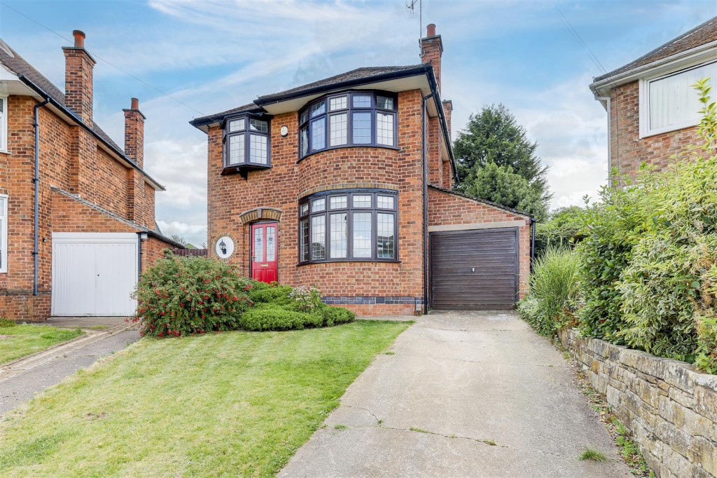 Lyndhurst Gardens, West Bridgford, Nottingham