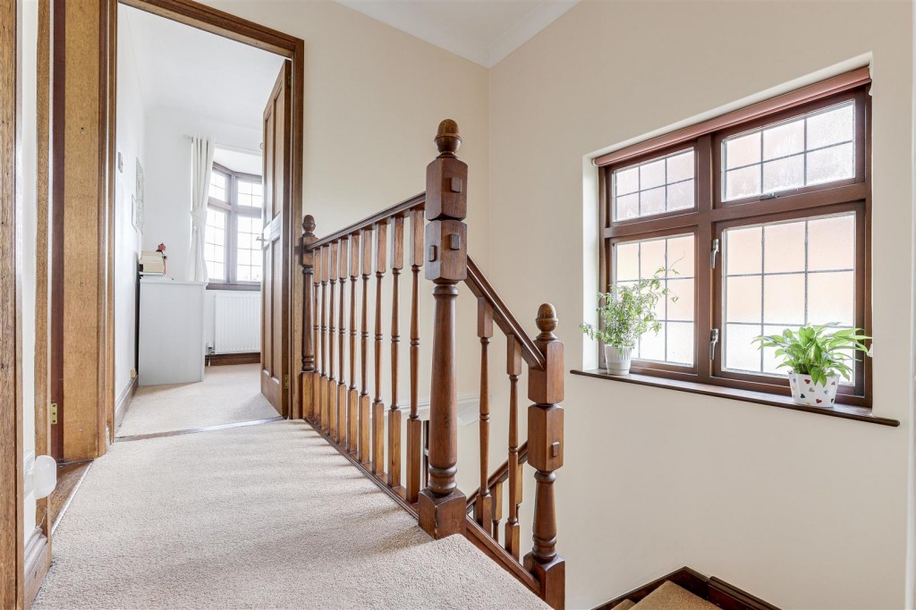 Lyndhurst Gardens, West Bridgford, Nottingham