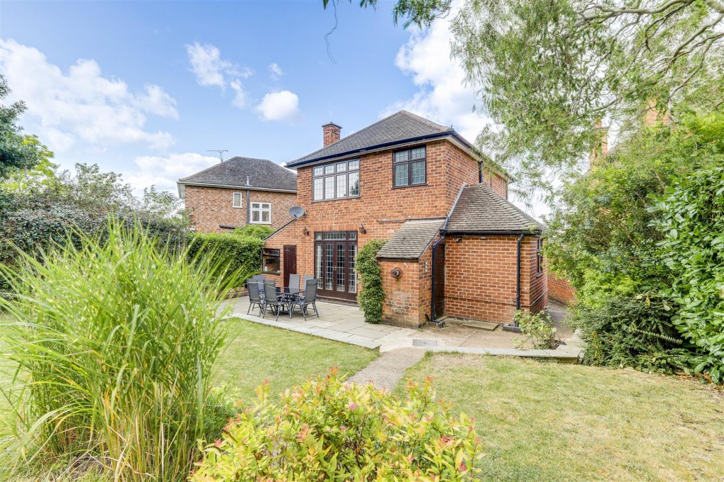 Lyndhurst Gardens, West Bridgford, Nottingham