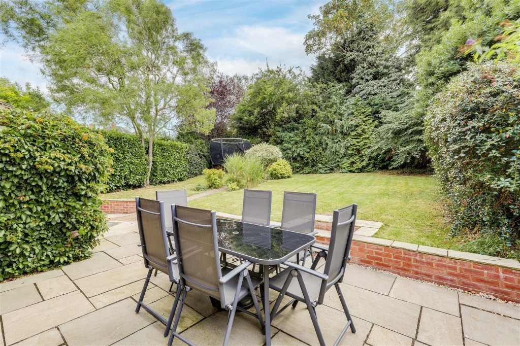 Lyndhurst Gardens, West Bridgford, Nottingham