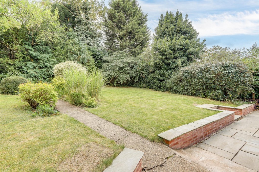 Lyndhurst Gardens, West Bridgford, Nottingham