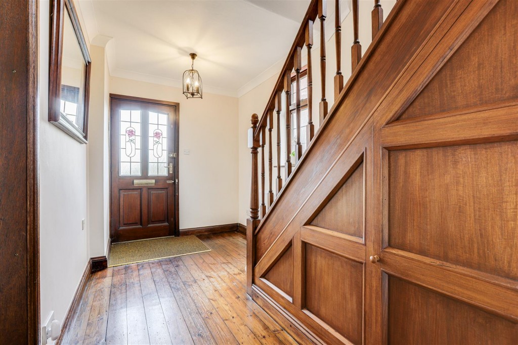 Lyndhurst Gardens, West Bridgford, Nottingham