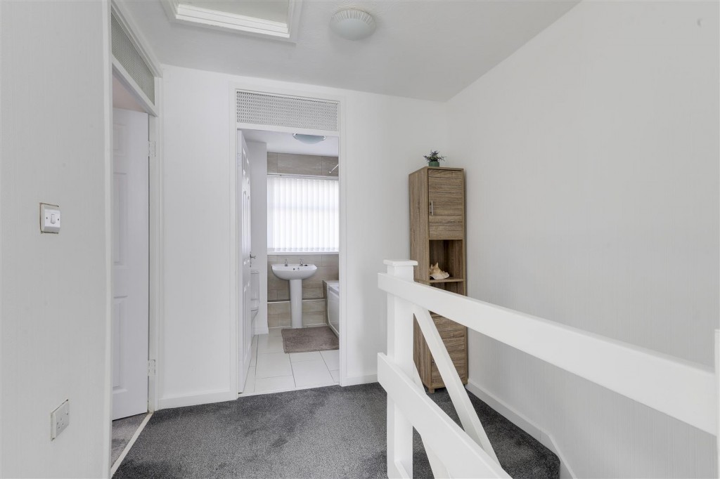 Bestwood Lodge Drive, Arnold, Nottinghamshire, NG5 8NE