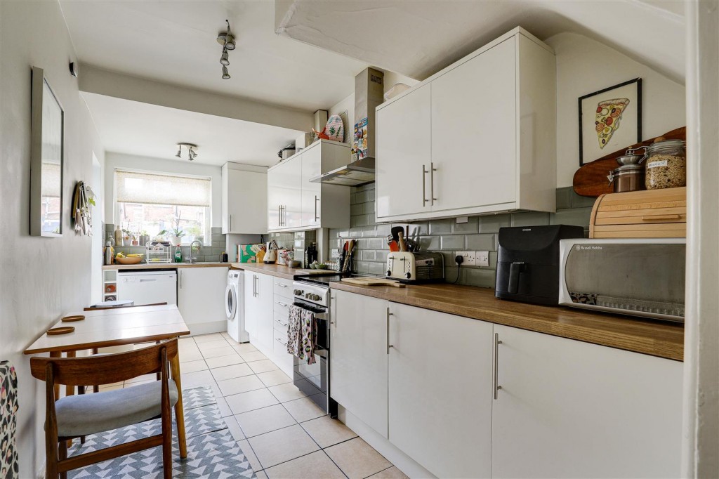 Woolmer Road, The Meadows, Nottinghamshire, NG2 2FB