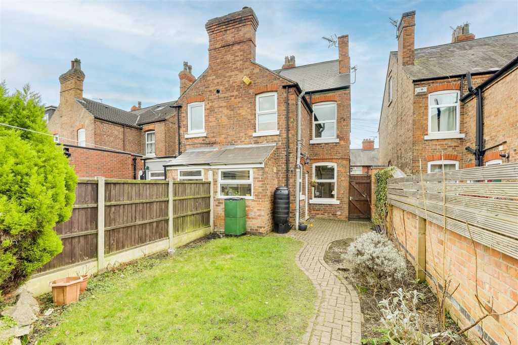 Wellington Street, Long Eaton, Nottinghamshire, NG10 4NG