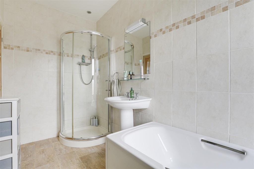 Midland Cottages, West Bridgford, Nottinghamshire, NG2 6BH