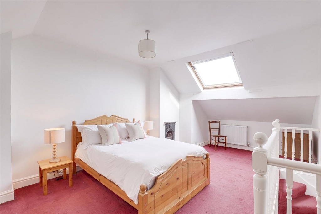 Midland Cottages, West Bridgford, Nottinghamshire, NG2 6BH