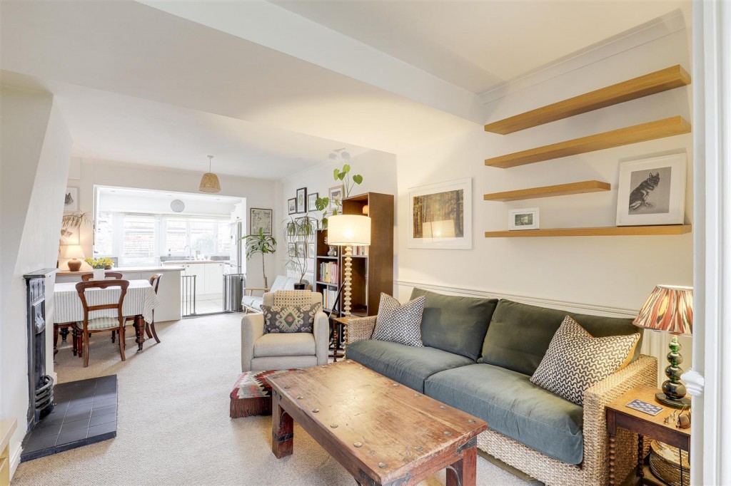 Midland Cottages, West Bridgford, Nottinghamshire, NG2 6BH