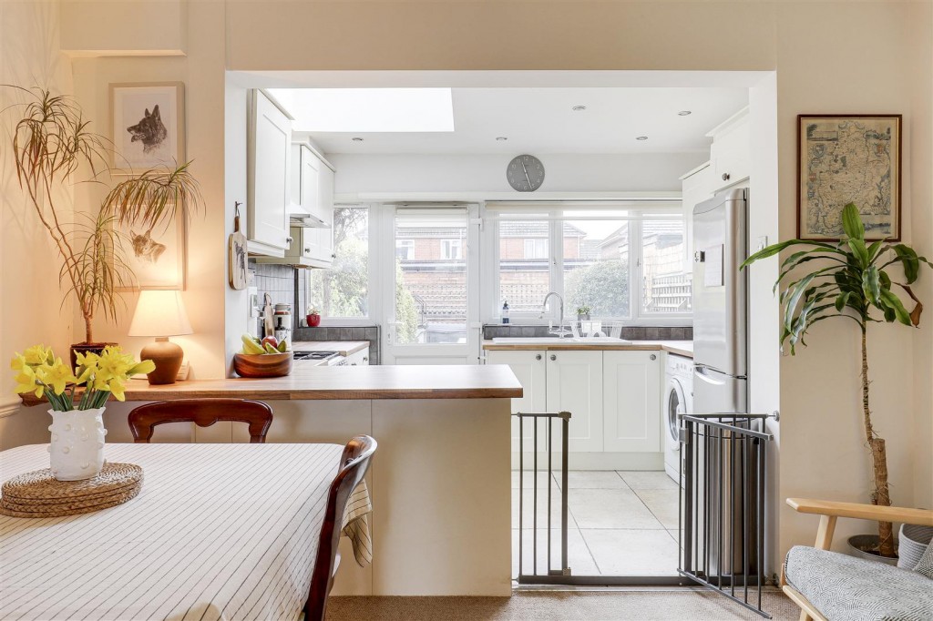 Midland Cottages, West Bridgford, Nottinghamshire, NG2 6BH