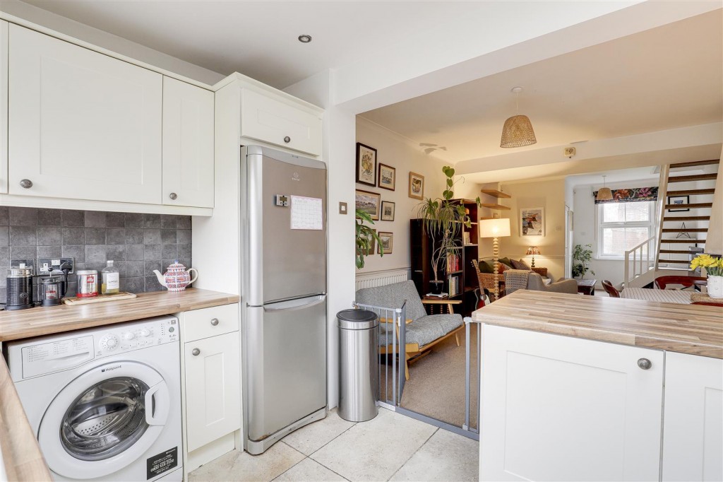 Midland Cottages, West Bridgford, Nottinghamshire, NG2 6BH