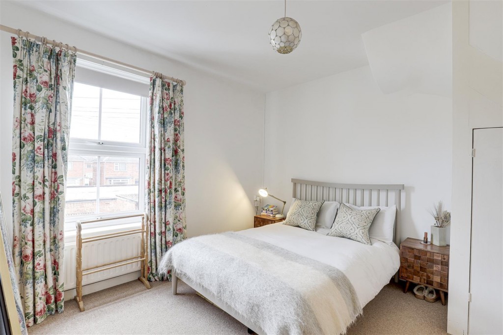 Midland Cottages, West Bridgford, Nottinghamshire, NG2 6BH