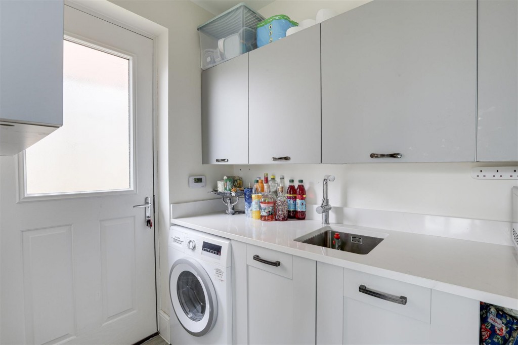 Westerdale Drive, Keyworth, Nottinghamshire, NG12 5ST