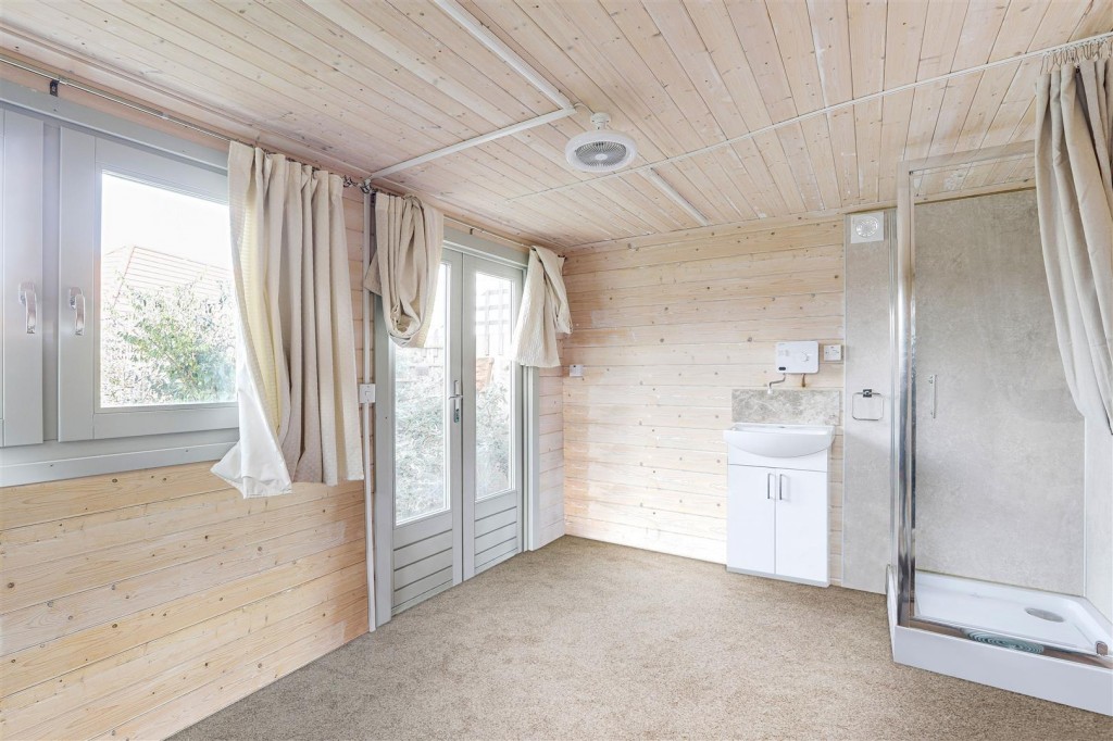 Westerdale Drive, Keyworth, Nottinghamshire, NG12 5ST