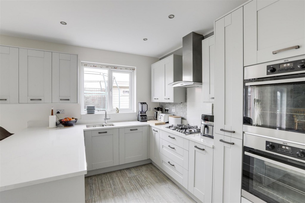 Westerdale Drive, Keyworth, Nottinghamshire, NG12 5ST